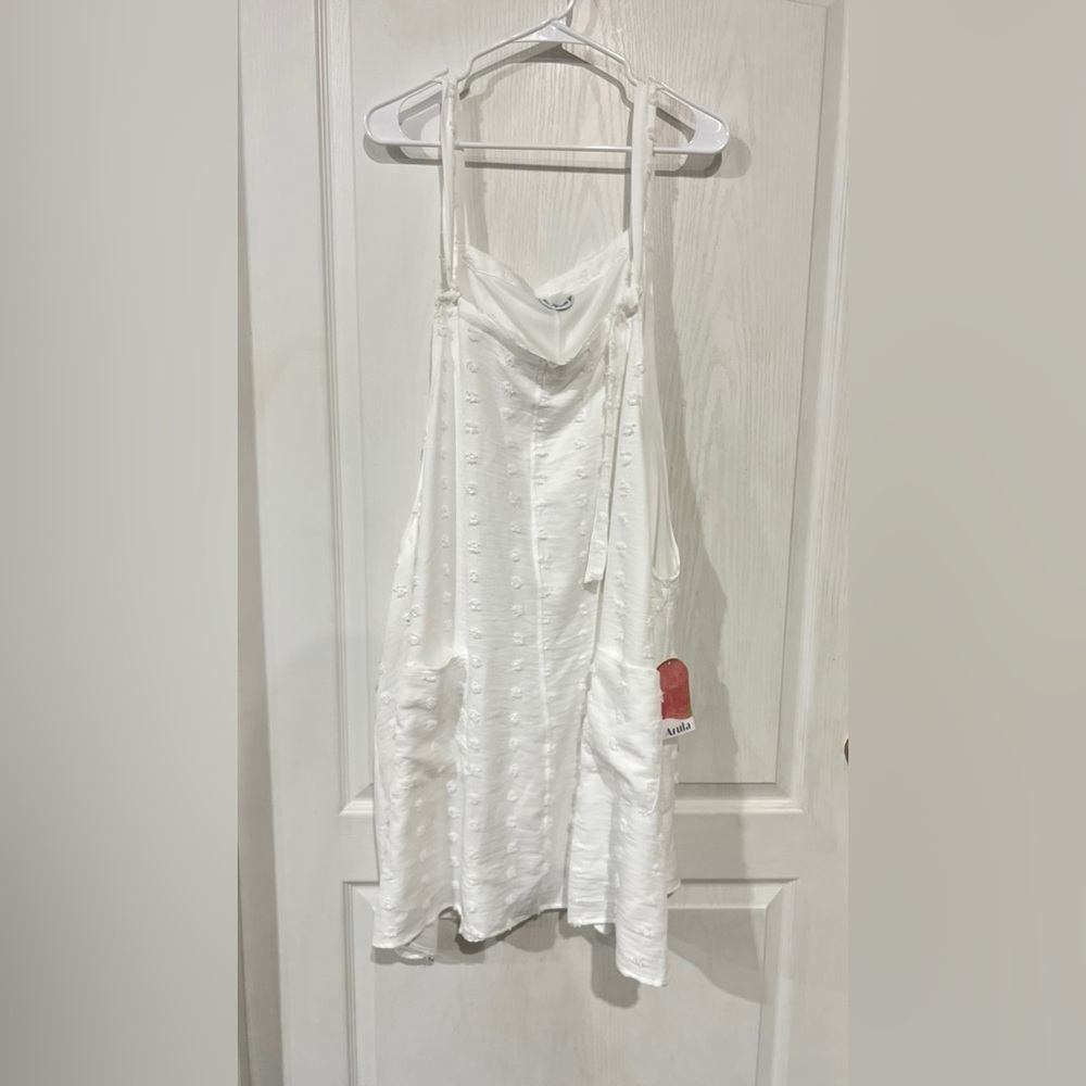 NWT ARULA White Textured Sleeveless Dress